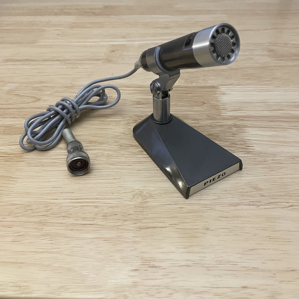 Vintage Dynamic Microphone Model DX75 Piezo. In Original Box - Not Working