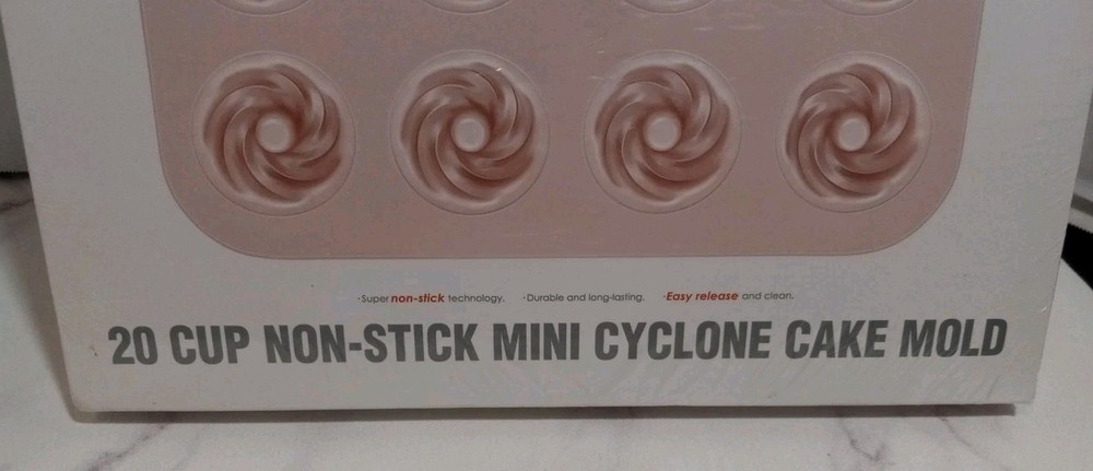 CHEFMADE 20 Cup Non-stick Mini Cyclone Cake Mold New