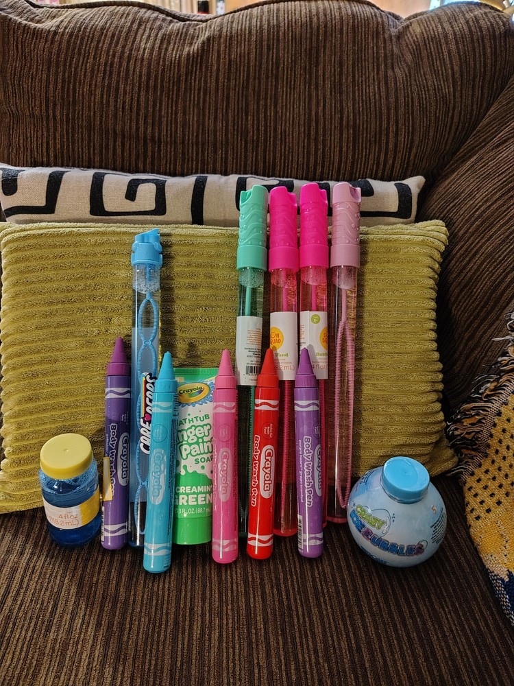 14 Piece Bubble Lot