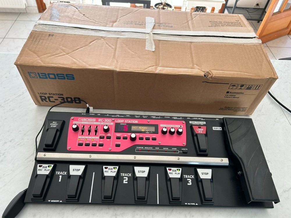 Boss RC300