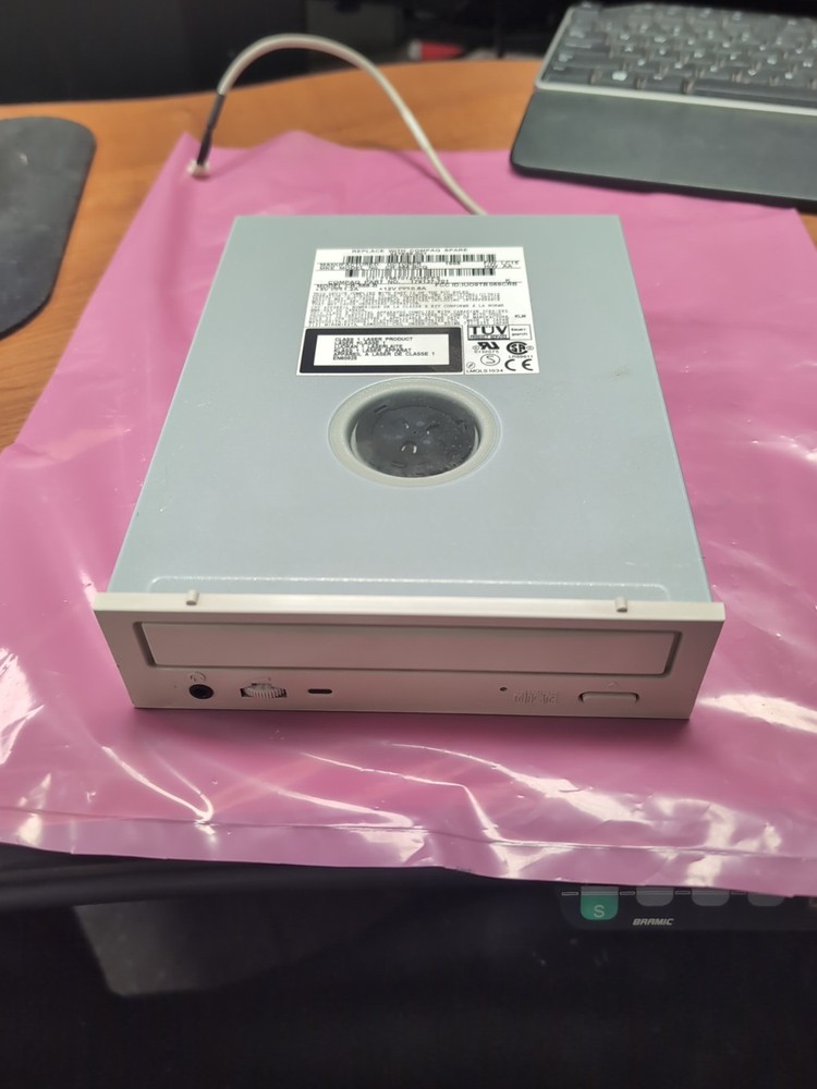 327659-001 Compaq CD-ROM CR-588-BCQ