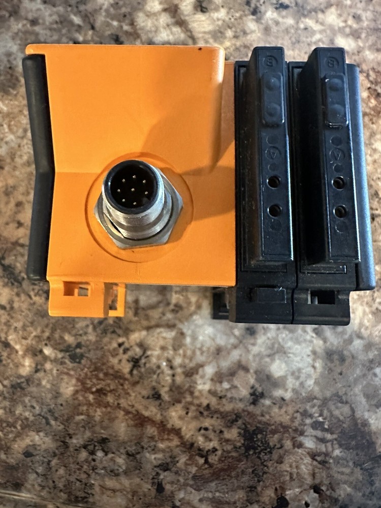 ifm efector OO5001 fiber optic amplifier controller
