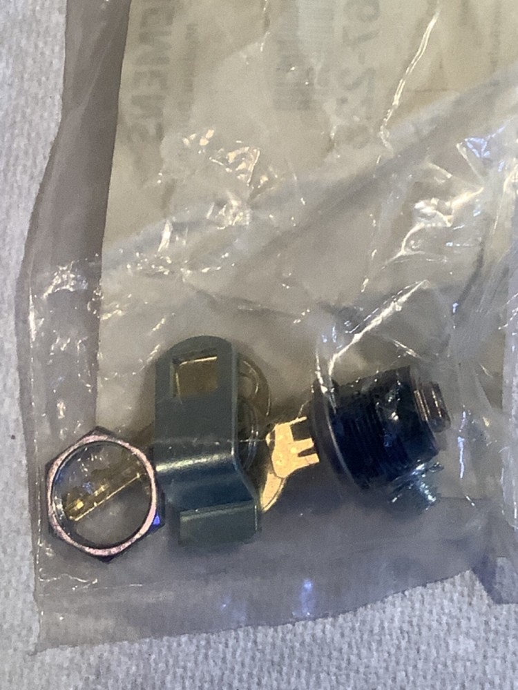 Siemens MBC lock and key assembly CP567, new