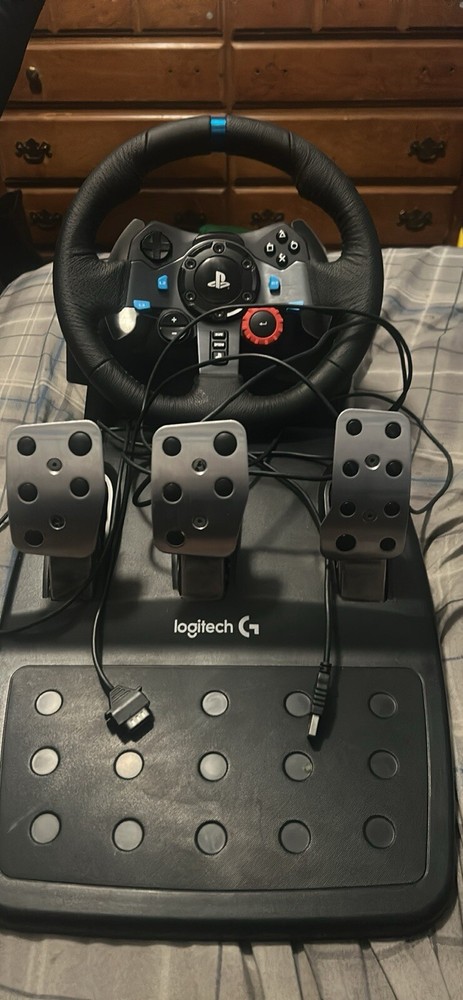 Logitech G29 Steering Wheel And Pedals PS3/4