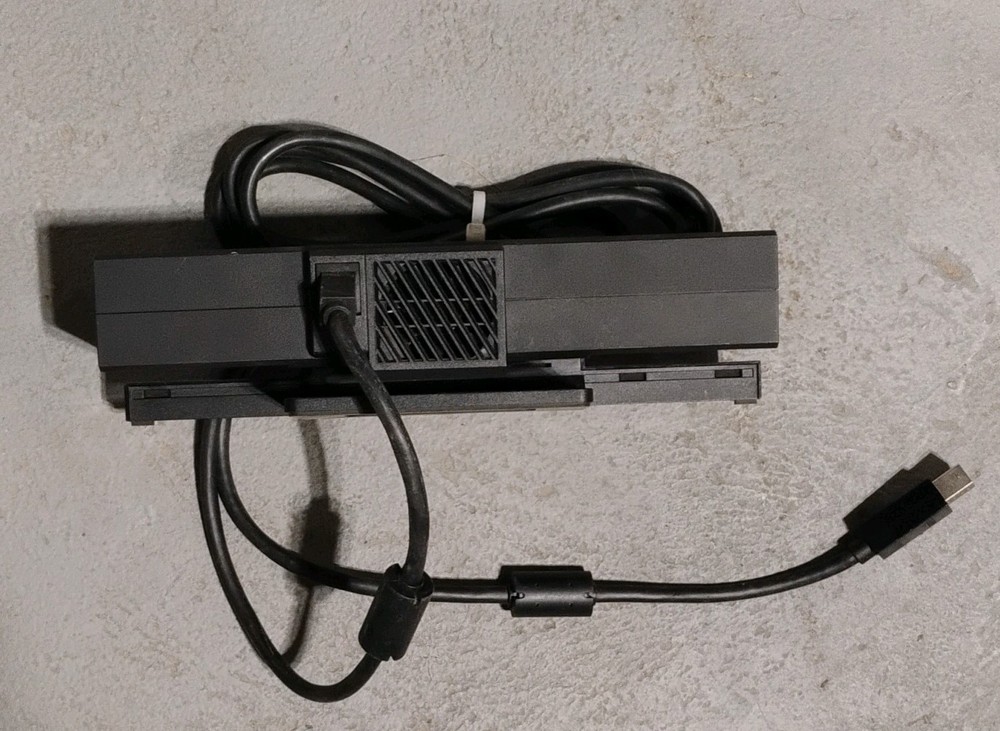 Microsoft Xbox One Kinect Sensor 1520 Motion Camera Wired 6ft Cable