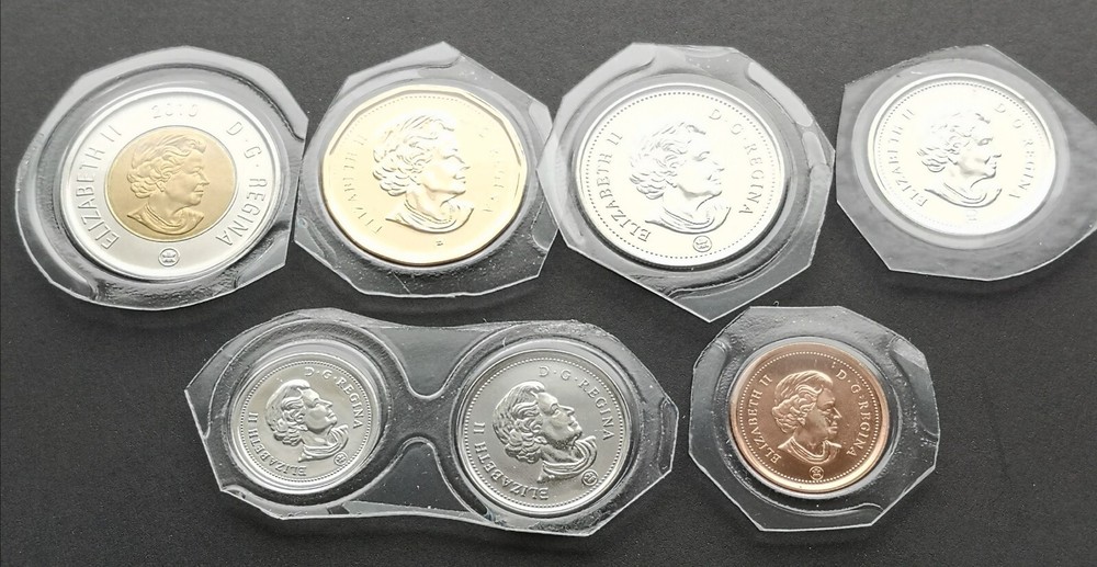 ***CANADA 2010 UNCIRCULATED SEALED COINS SET ***