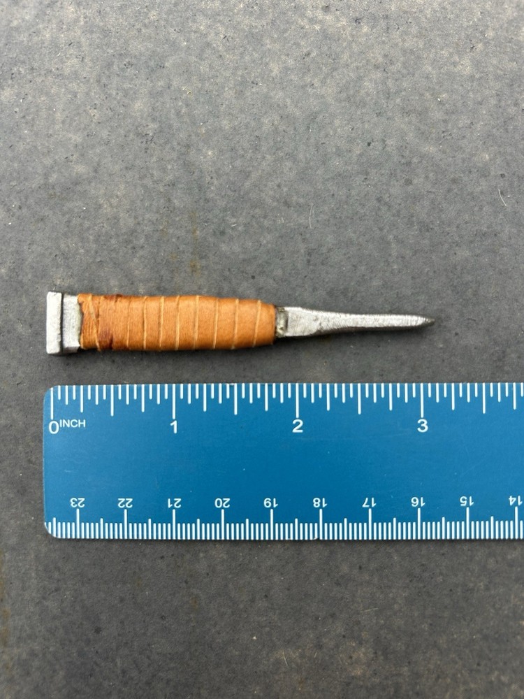 Custom Handmade 1 Prong Divot Tool