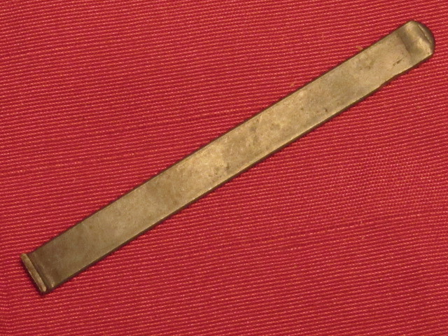 Mossberg 185 190 Left Extractor - 671