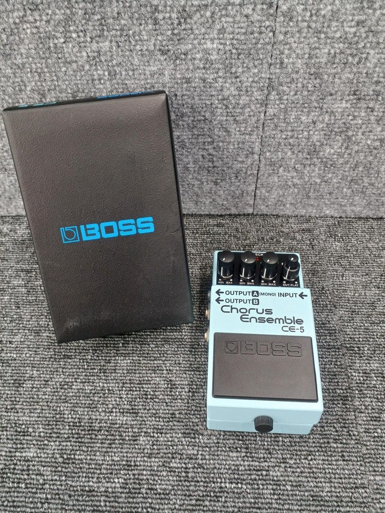 Boss Ce-5 Effector Chorus
