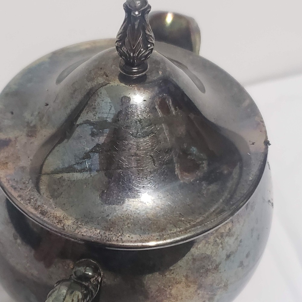Oneida Silver Plated Footed Creamer Victorian Style with Lid
