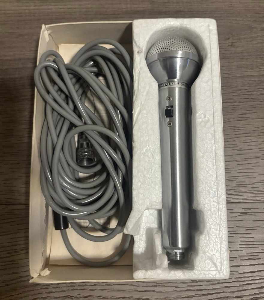 Vintage EMPIRE 909 Dynamic Microphone With Box