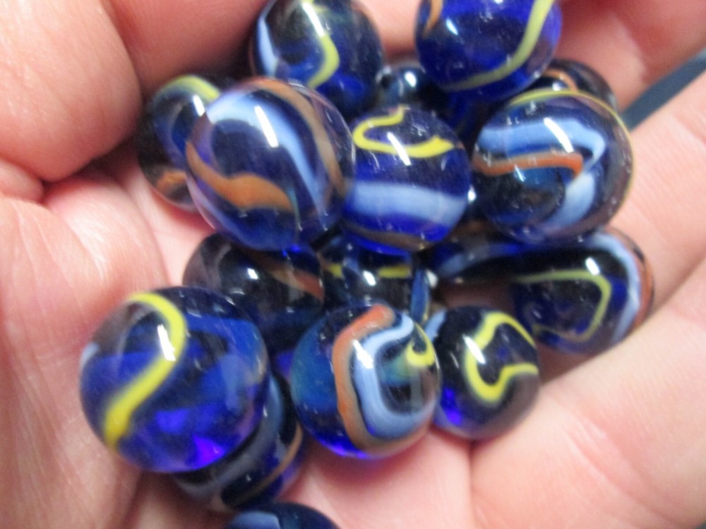 2 POUNDS 5/8 INCH MICHAELANGELO MEGA / VACOR MARBLES