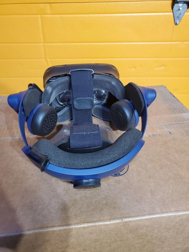 HTC Vive Pro 2 Headset