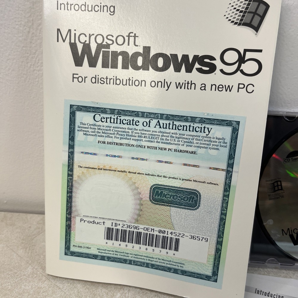 Vtg. Microsoft Windows 95 Book -Disc Used