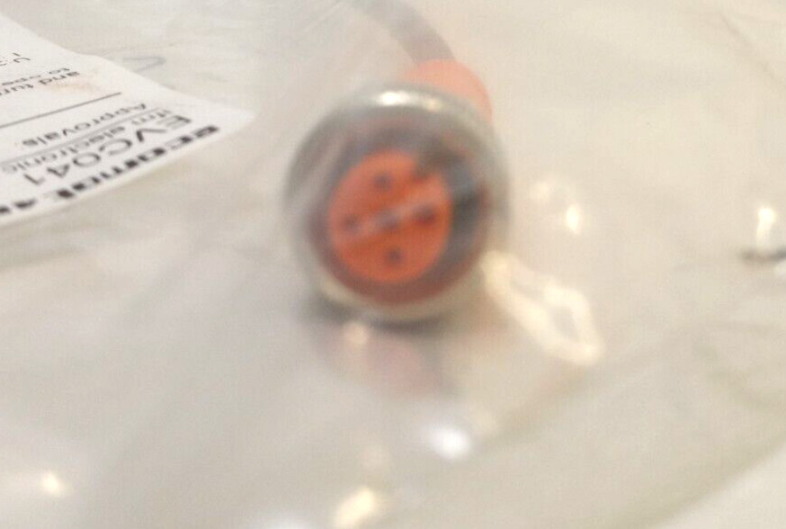 2x ifm electronic EVC041 interconnect cable 3 pole cable 0.6m