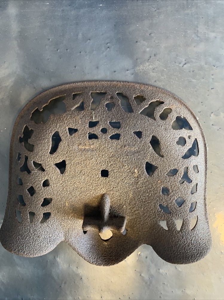VINTAGE CAST IRON FARM SEAT