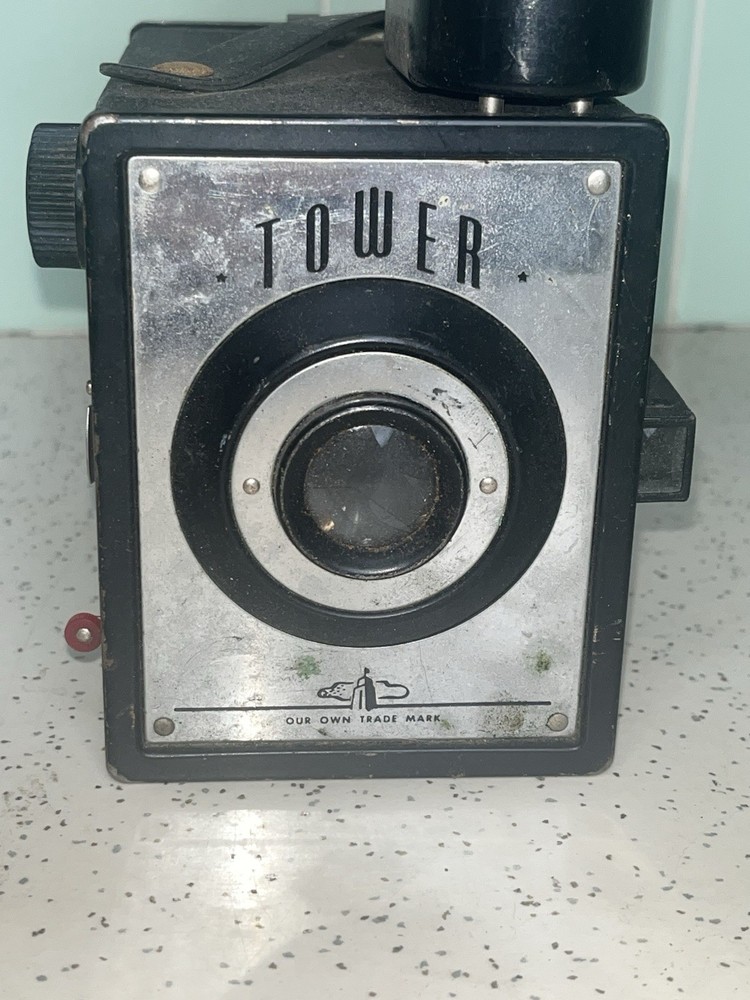 Vintage Tower Film Camera + Extra Flash & Manual UNTESTED