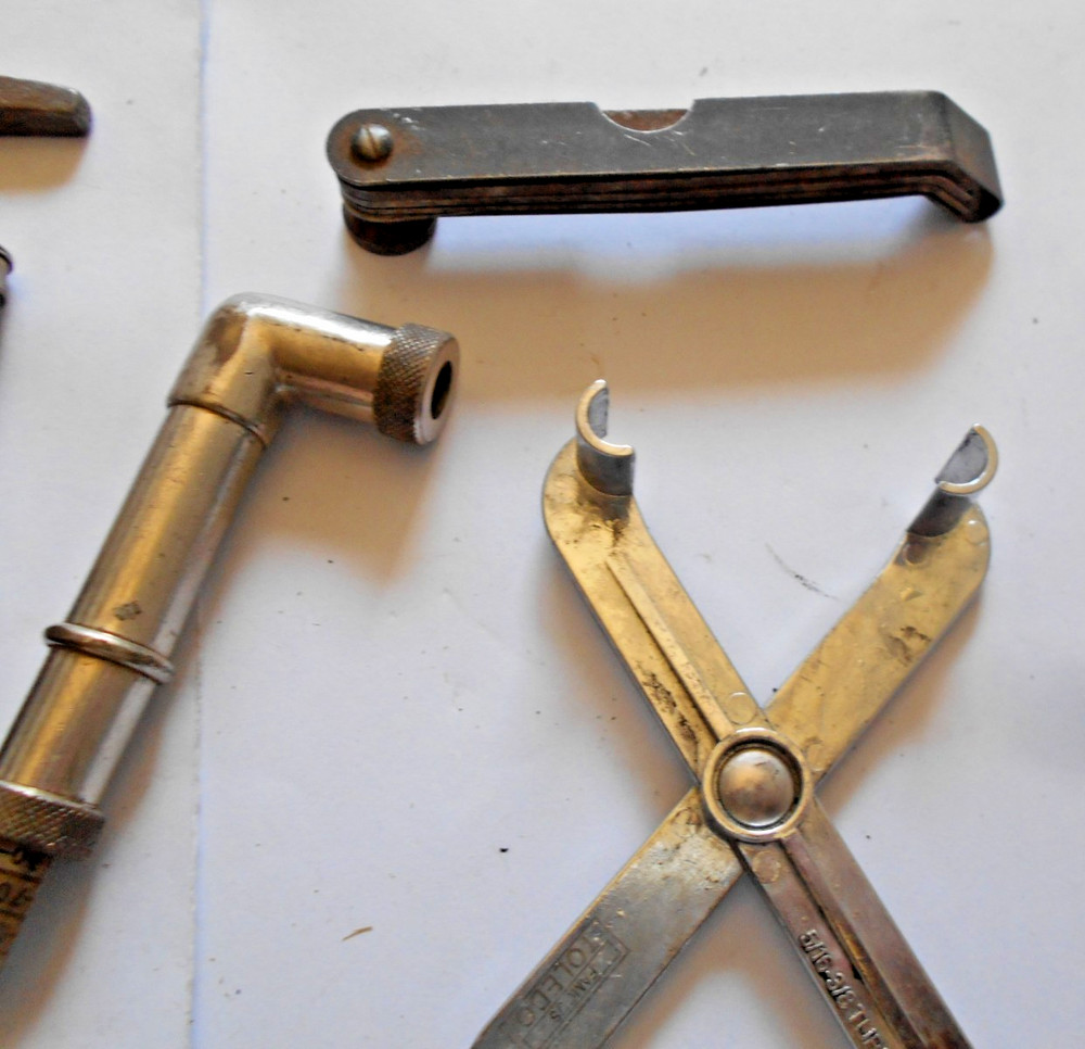 7 X ASSORTED MEASUREMENT TOOLS AND OTHERS