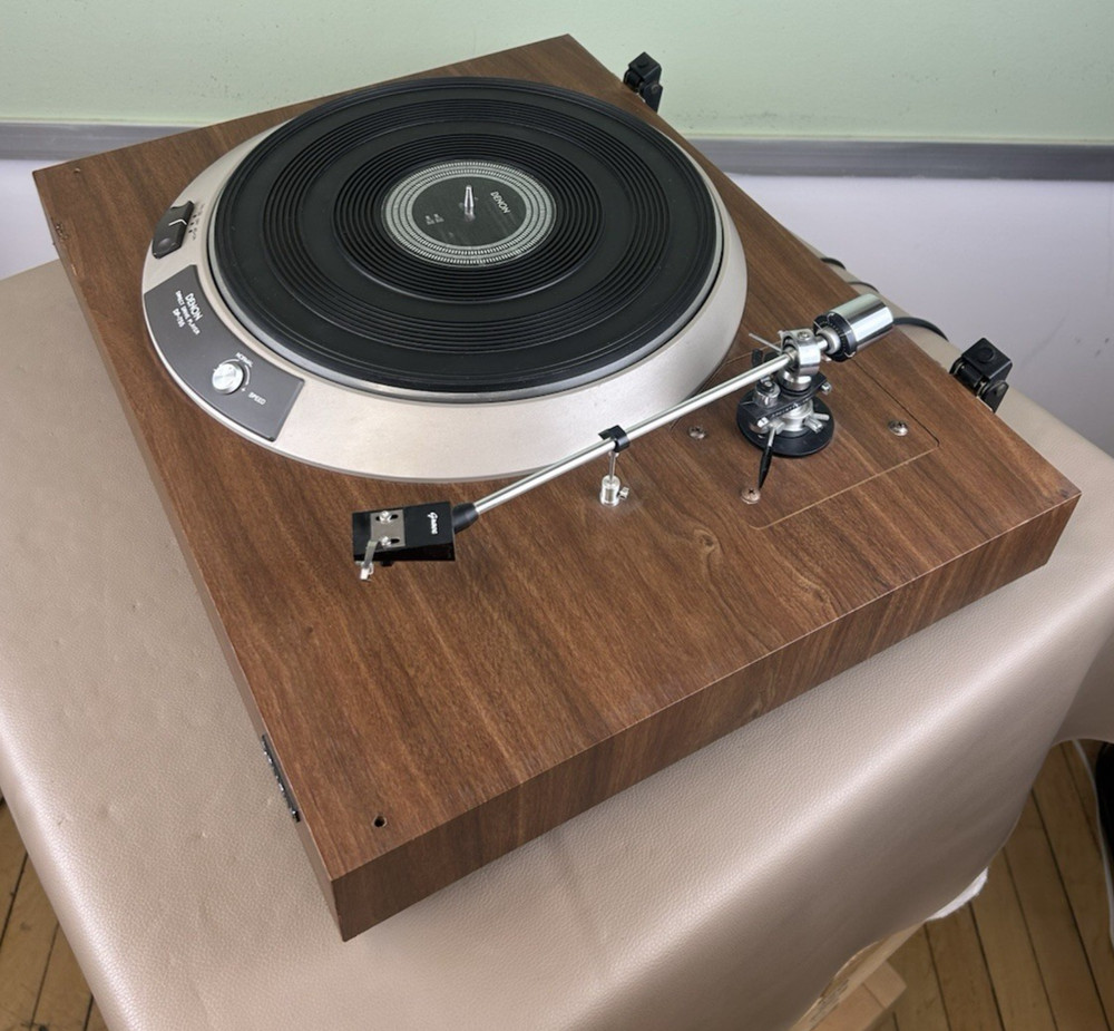 DENON DP-755 STEREO TURNTABLE