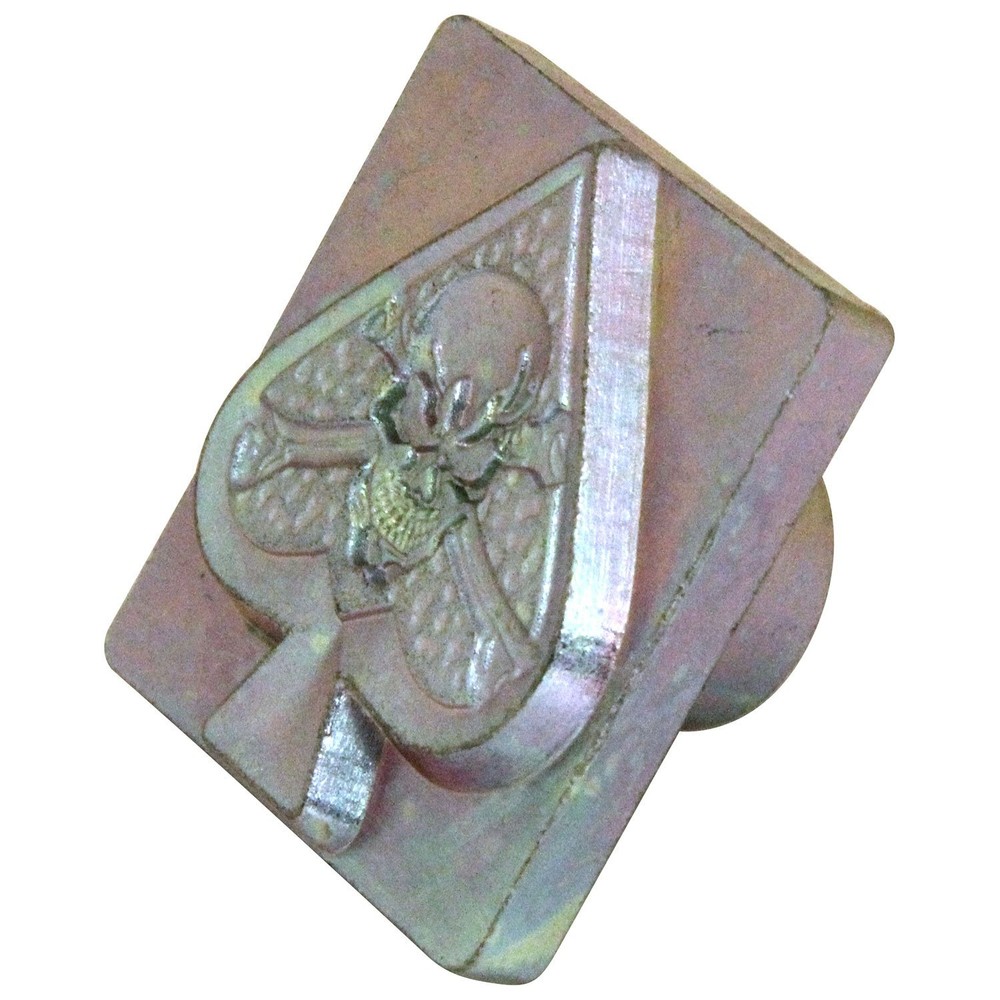 Craftool� 3-D Stamp Skeleton Spade 8671-00