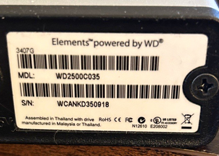 WD Elements External Hard Drive WD5000E035 No Cables
