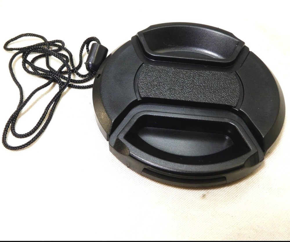 58mm Lens Front Cap Black Plastic w/ keeper String (NEW)