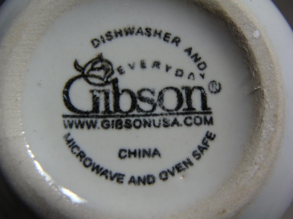 3 EVERYDAY GIBSON White Cups In A Braid Pattern
