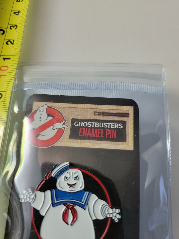 Ghostbusters Stay Puft Pin And Ecto-1 Keychain New