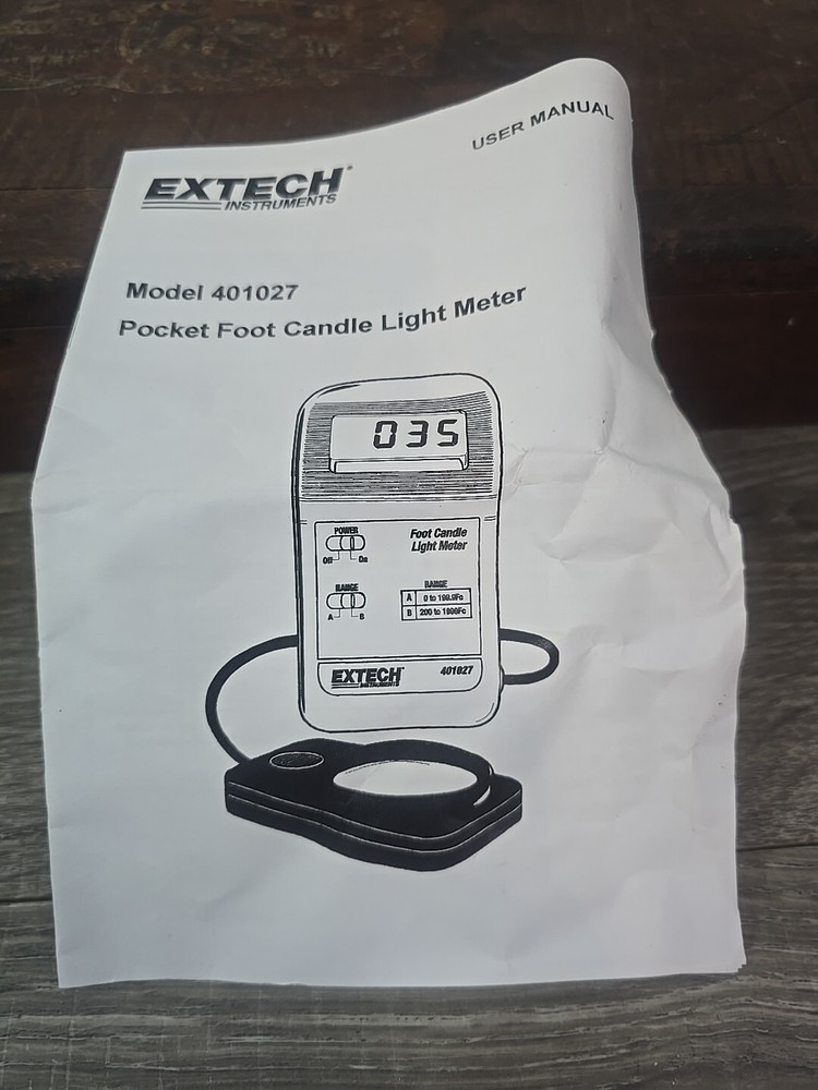 EXTECH 401027 FOOT CANDLE DIGITAL LIGHT METER - TWO RANGE 200FC/2000FC