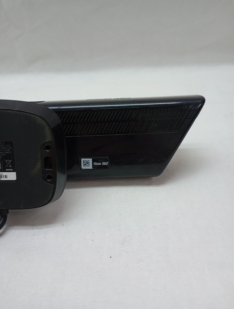 Authentic Microsoft Xbox 360 Kinect Sensor Only Working Model 1414
