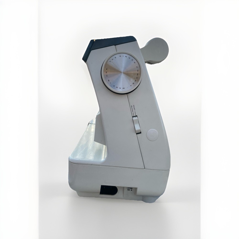 Singer Athena 2000 Sewing Machine Electronic Untested