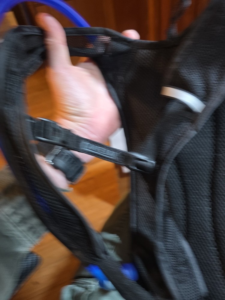 Camelbak Hydrobak, 50 oz, Black /Granite hydro Backpack 1.5L Hydration Pack