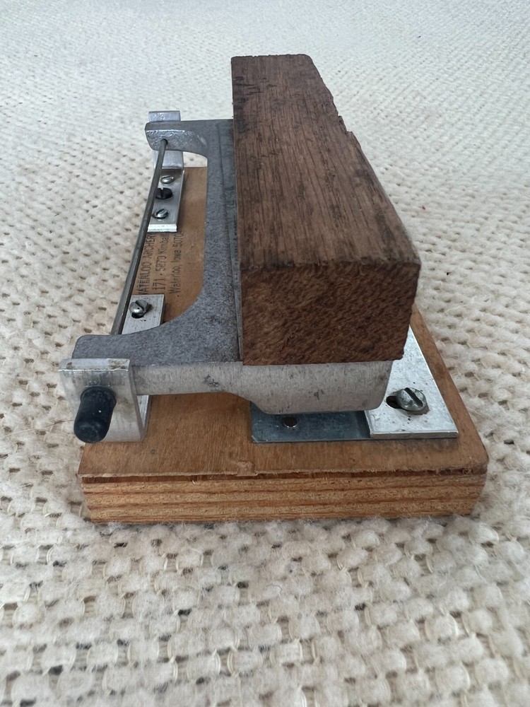 Waterloo Archery Arrow Featger Cutter