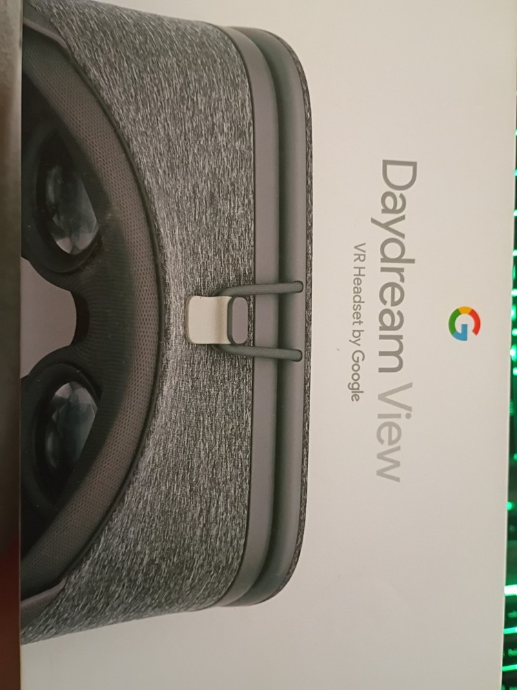 Google Daydream View VR Headset - Slate