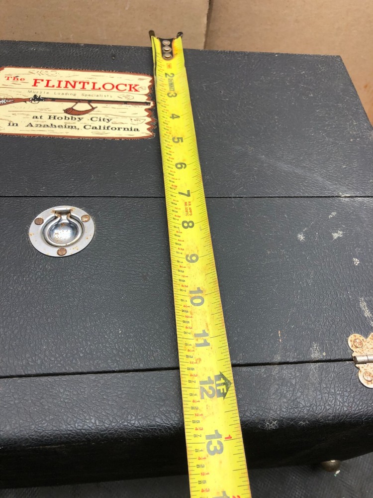 the flintlock muzzle loading specialist box a hobby city BLACK