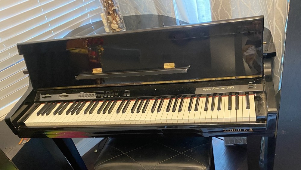 Samick digital piano SE-876G