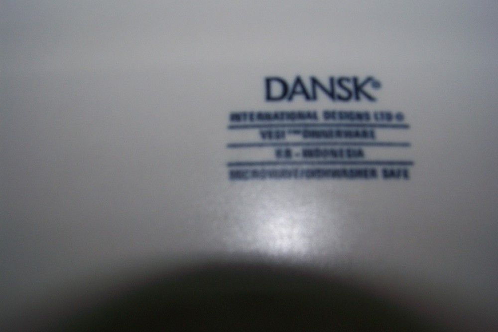 Dansk VESI Platter, 14”, Pearl White.