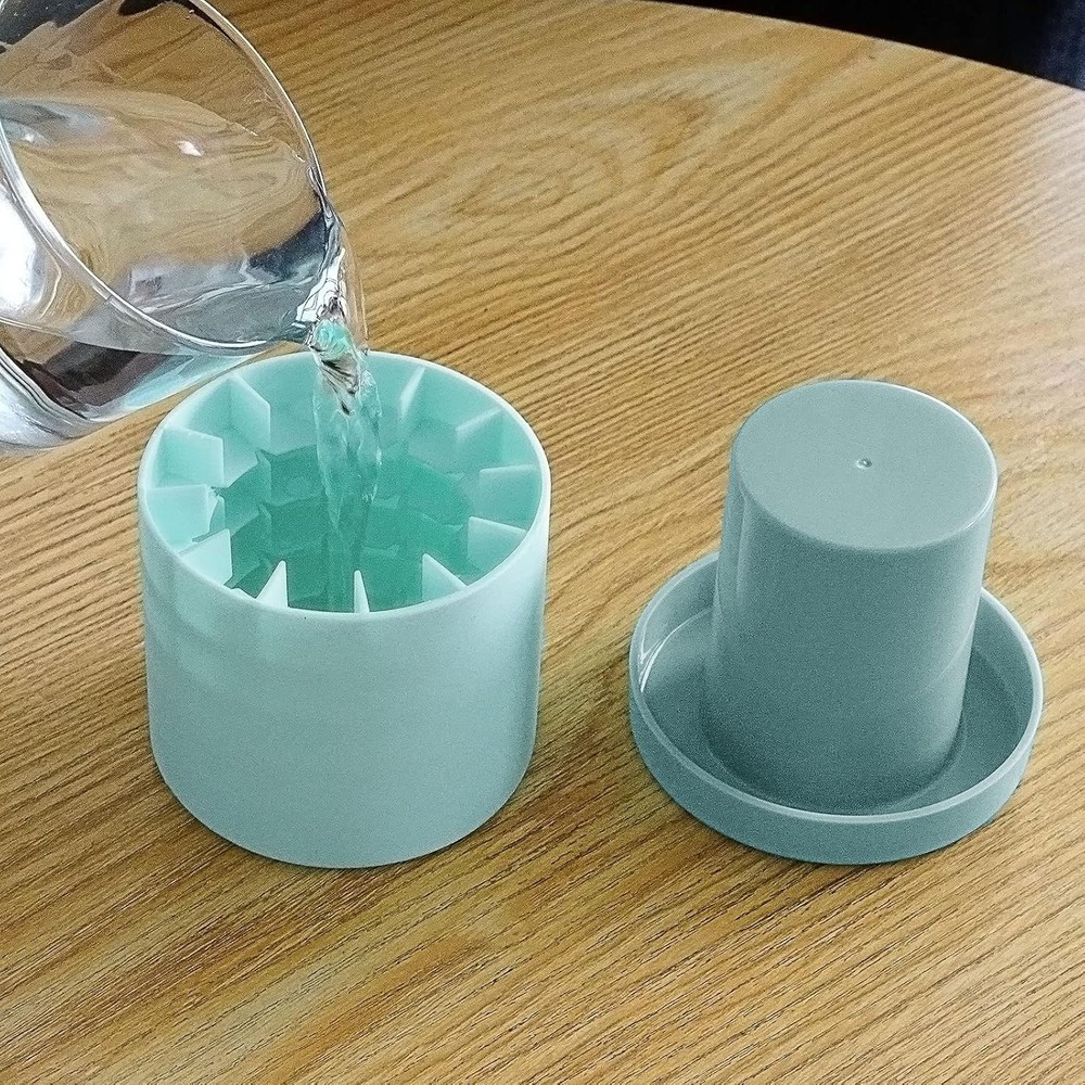 Versatile Silicone Ice Cube Maker - 2 Pack with 2-in-1 Coaster Function