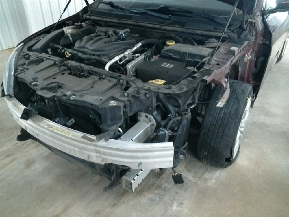 200 2015 High Mounted Stop Light 104753328