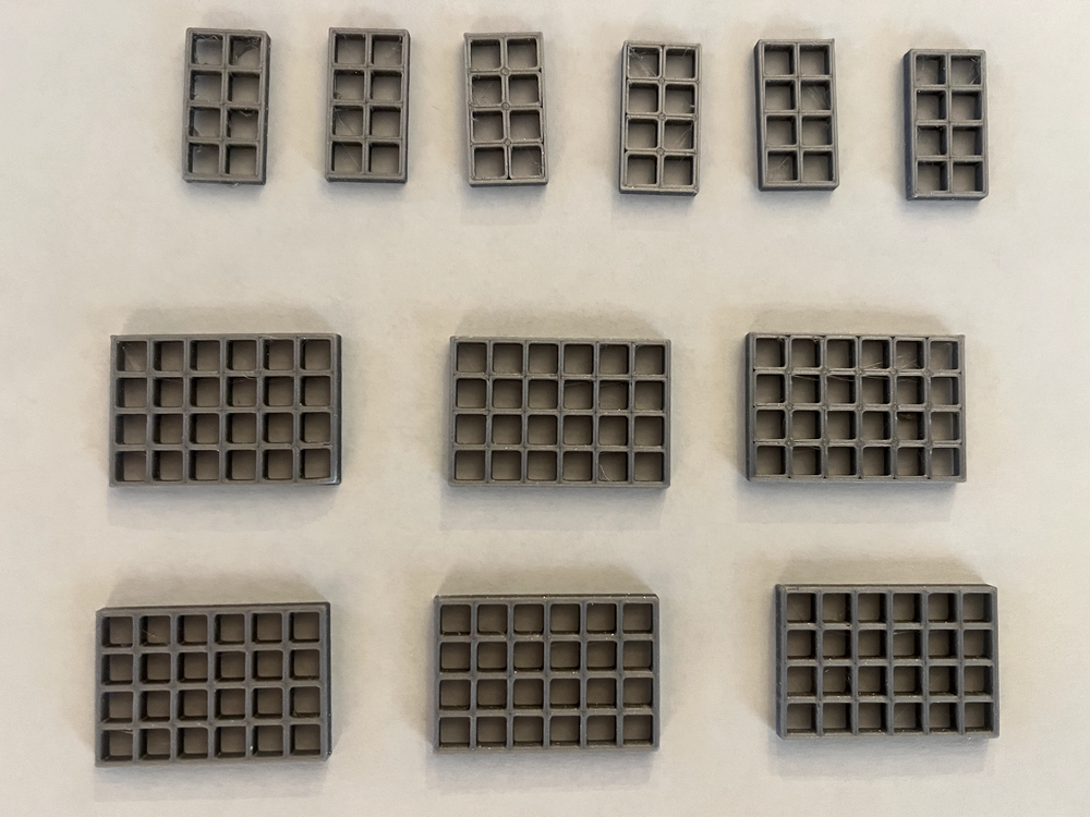 O Scale Industrial Windows - Pack of 12 Featuring 2 Different Designs