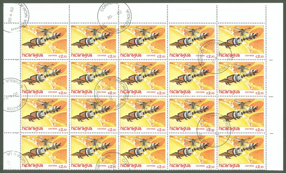 Sheet R67 Nicaragua 1982 Space ( 2 pcs)