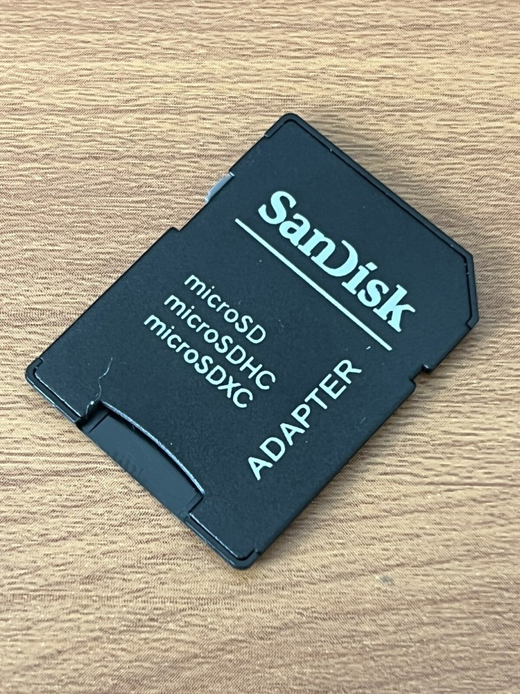 SANDISK Micro SD Card Adapter (MicroSD / MicroSDHC / MicroSDXC)