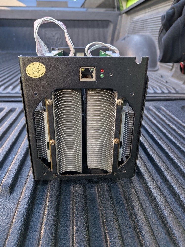 Bitmain Antminer S5 ASIC SHA-256 Bitcoin Miner