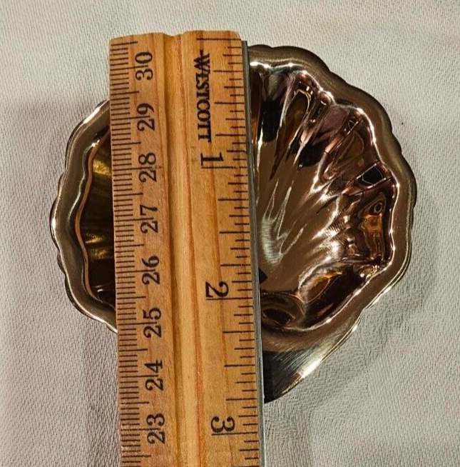 Vintage 4 DIRILYTE Gold Shell Shaped Nut Dishes Salt Cellars in Original Box