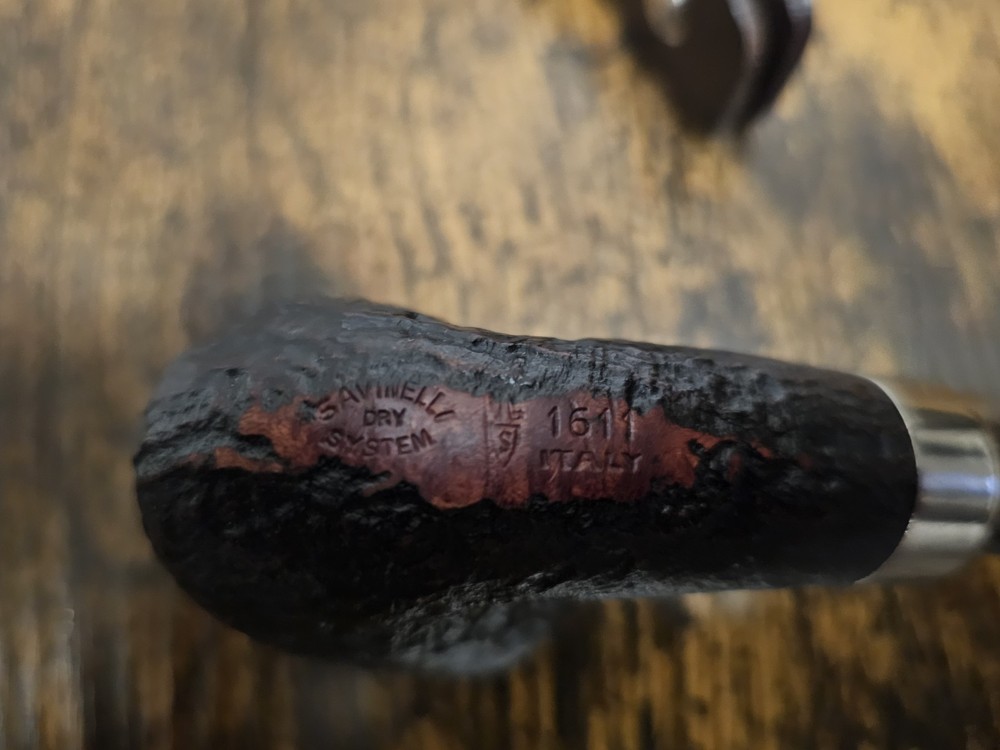 Savinelli Dry System 1611 Bent Dublin Rusticated Estate Pipe