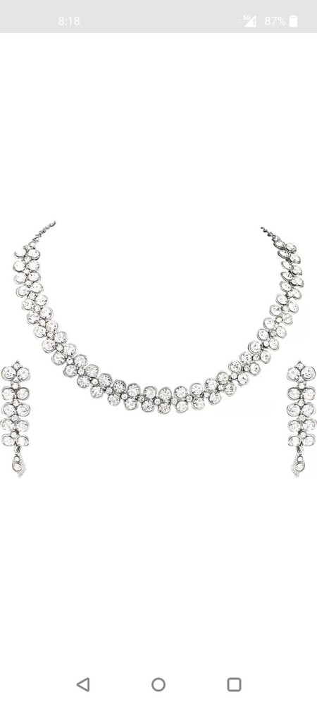 *NEW* NECKLACE SET