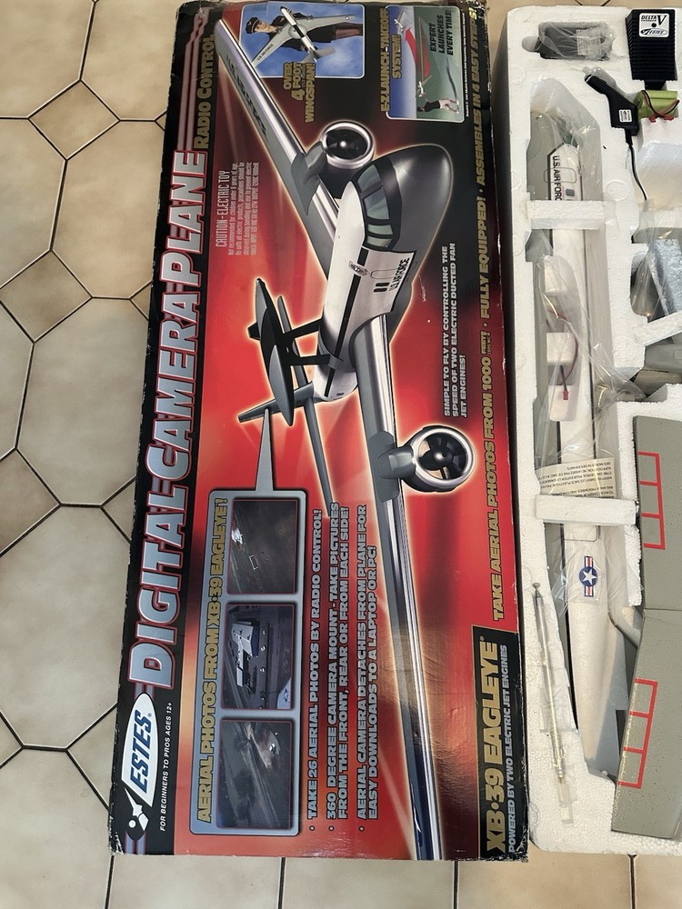 ESTES XB-39 EAGLEYE R/C REMOTE CONTROL AIRPLANE CAMERA PLANE