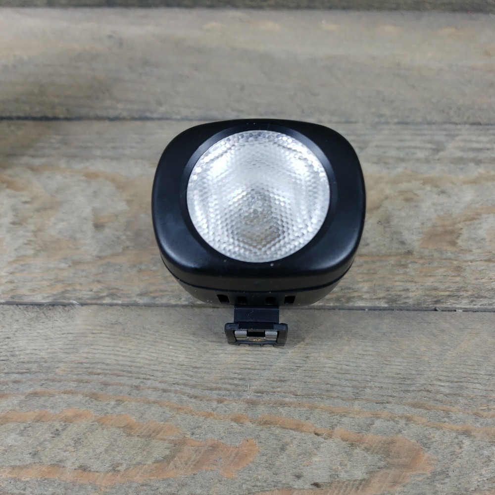 NEW Minolta Compact Video Light VVL-84OU