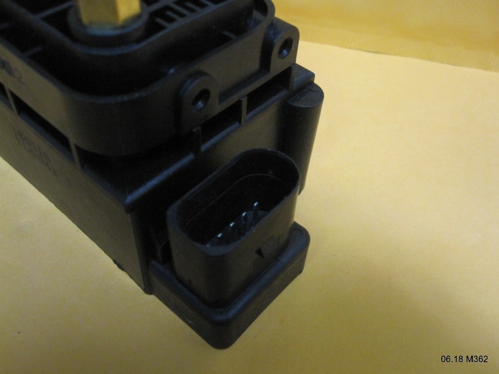 Six-Post Ignition Coil Pack 836090 02 180119
