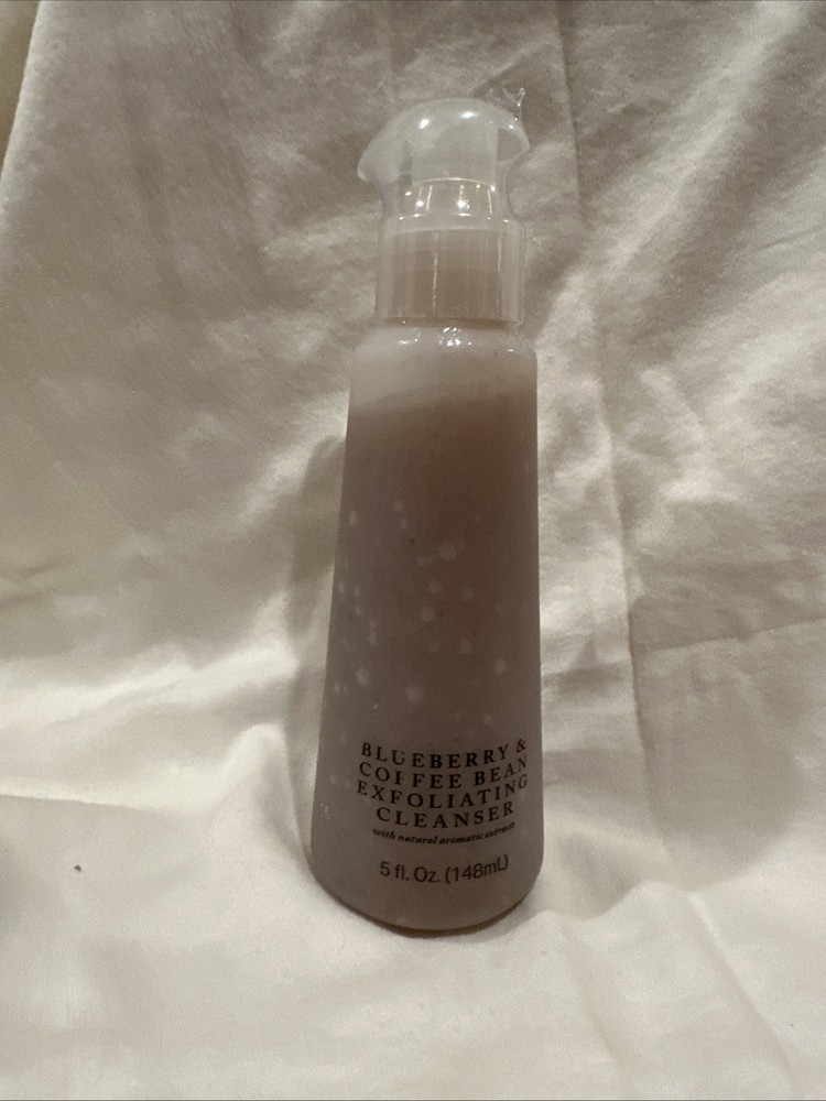 Blueberry & Coffee Bean Exfoliating Cleanser